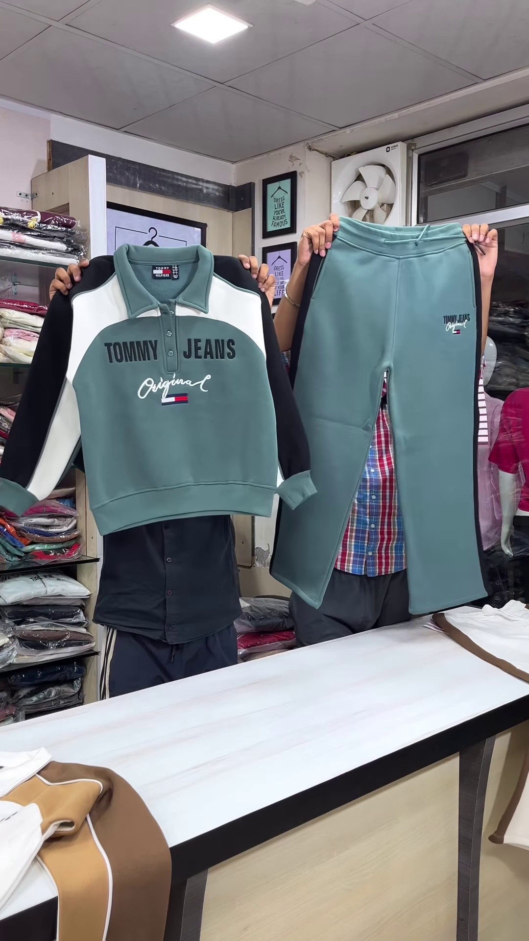 Tommy Jeans “Original” Tracksuit – Iconic Streetwear with Premium Comfort — image 2